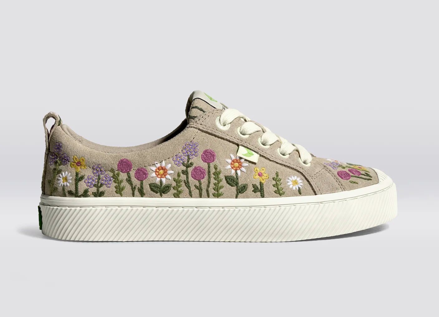 OCA Low Sand Embroidered Flowers Suede Sneaker