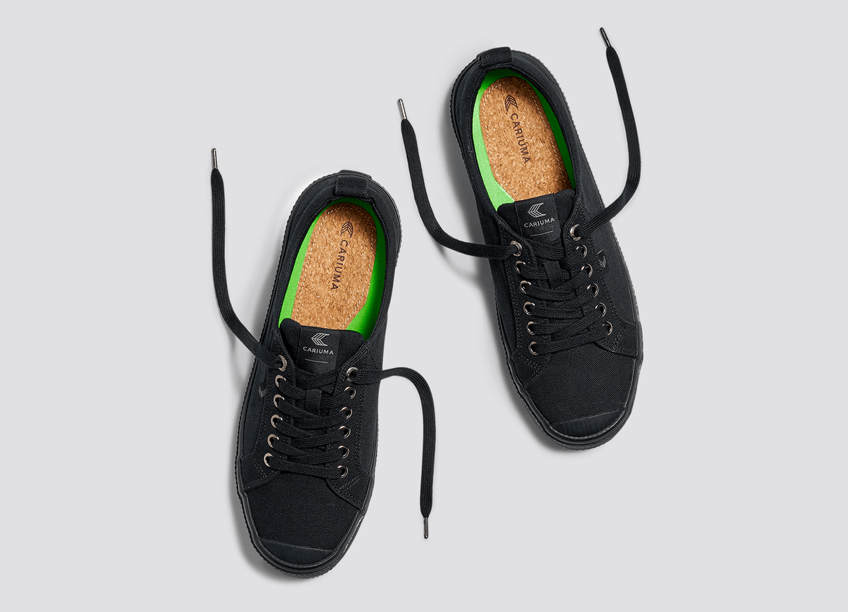 Okotoks Arrow Aapisi Low Top Canvas Shoes Black Sole